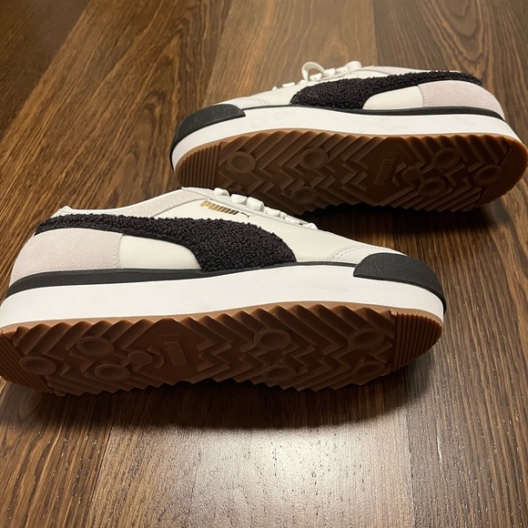 Puma Sneakers - Picture 3 of 13